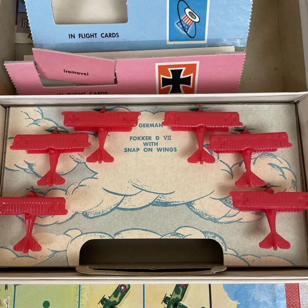 American Heritage Dogfight WWI Air Battle Game #4302 MB 1963 *Complete